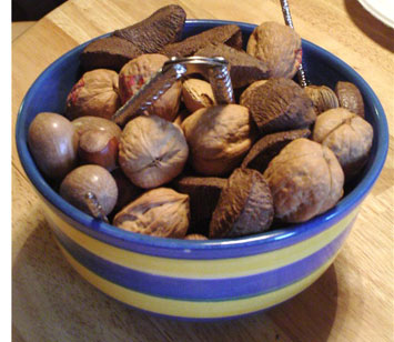 nut bowl