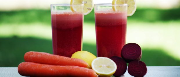 smoothie-fruit-vegetables-salad-beetroot-carrots-161440